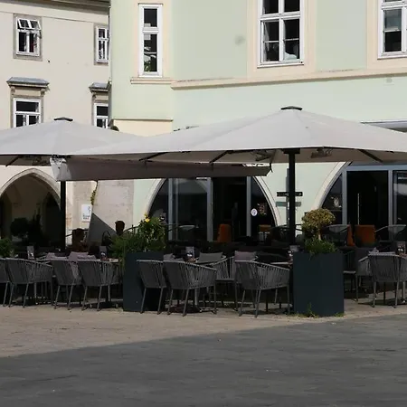 Ea- Design Naehe Hauptplatz Apartman Bécsújhely
