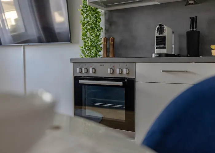 Ea- Design Nähe Hauptplatz * Wiener Neustadt