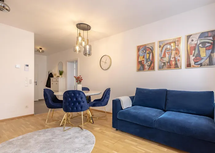 Ea- Design Nähe Hauptplatz * Wiener Neustadt